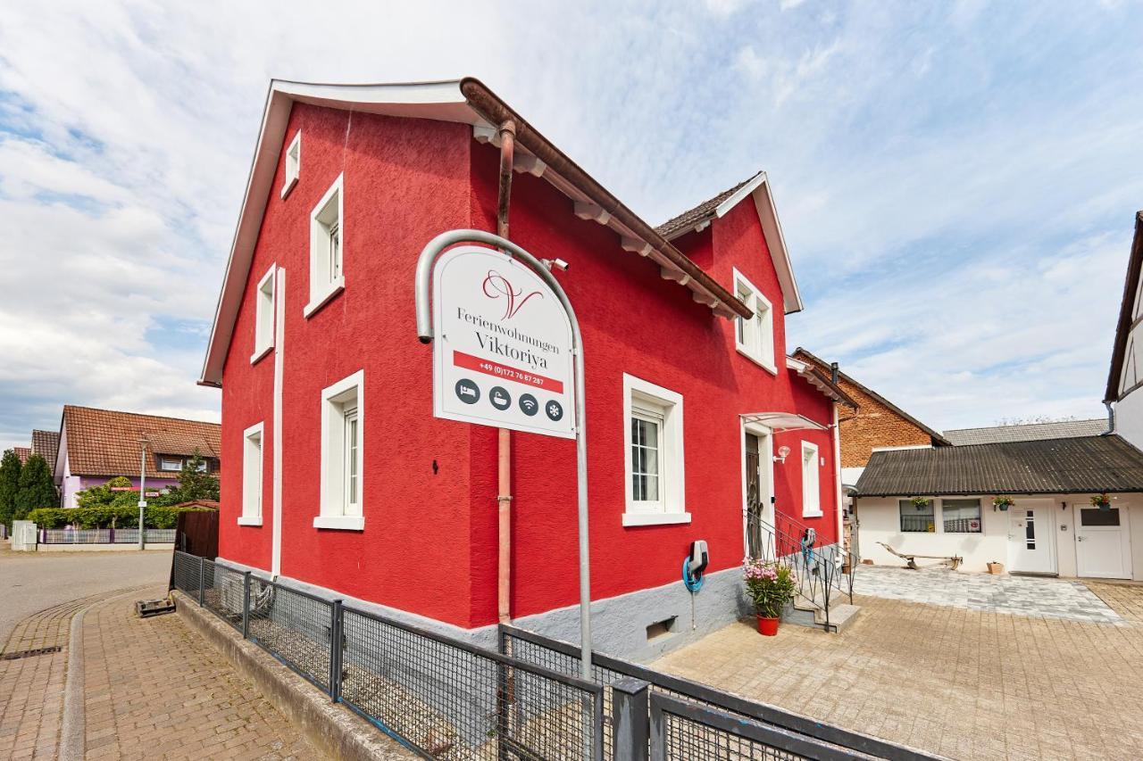 Gaestehaus Viktoriya Nur Wenige Minuten Zum Europa-Park Rust Exteriér fotografie